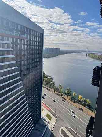 Продам видову 1-кімн. квартиру в Грейт Дніпровська Набережна Осокорки Киев