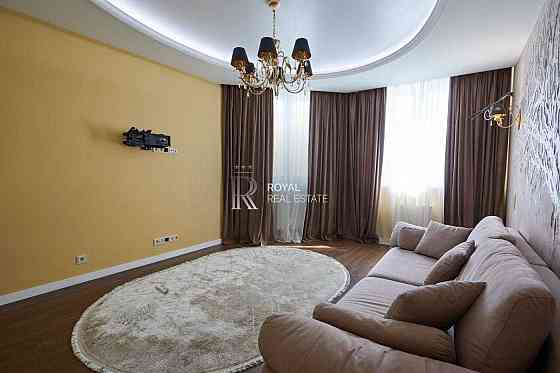 Продаж квартири Дарницький Олени Пчілки 70м 2 санвузли Киев