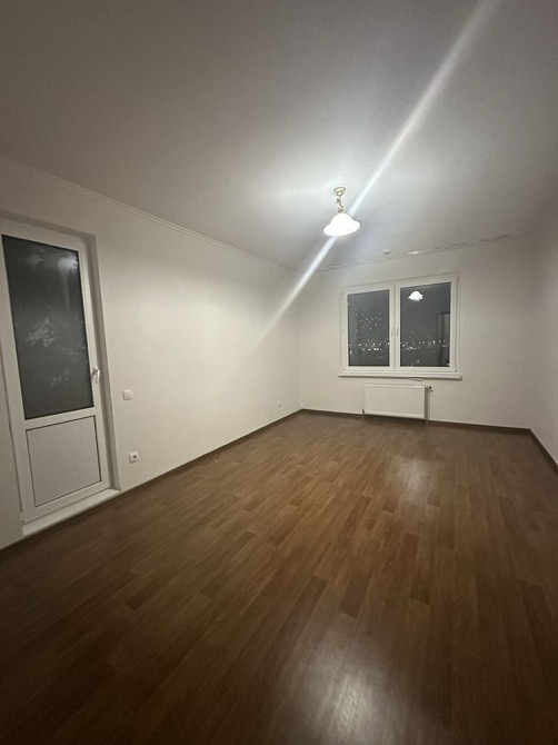 Квартира без меблів , дві кімнати , Моторний пров. 11Б Киев - изображение 8