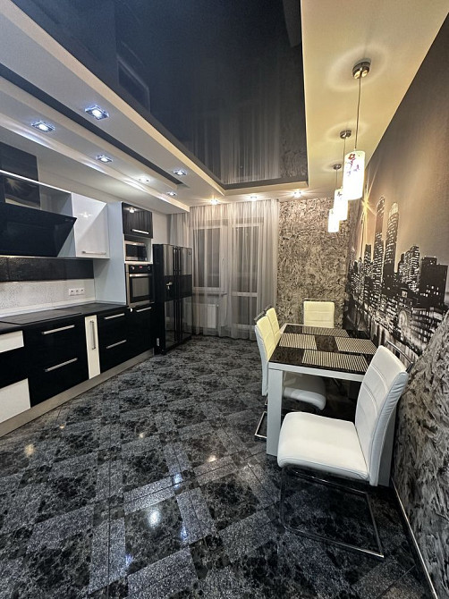 Оренда розкішної просторої квартири 60 м в ЖК Зелений Квартал Бровары - изображение 2