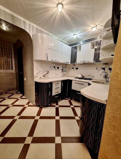 Здам 1 кімнатну З РЕМОНТОМ! ЕНТУЗІАСТІВ (р-н кінцевої 5рки), ВІЛЬНА! Черновцы - изображение 2