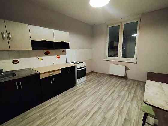 Аренда 2-кім Харківське шосе  152 Тростянецька  Будинок  2007 р. Киев