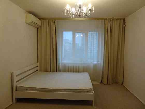 Бальзака, 2к хорошая квартира, Троещина, метро Почайна Киев