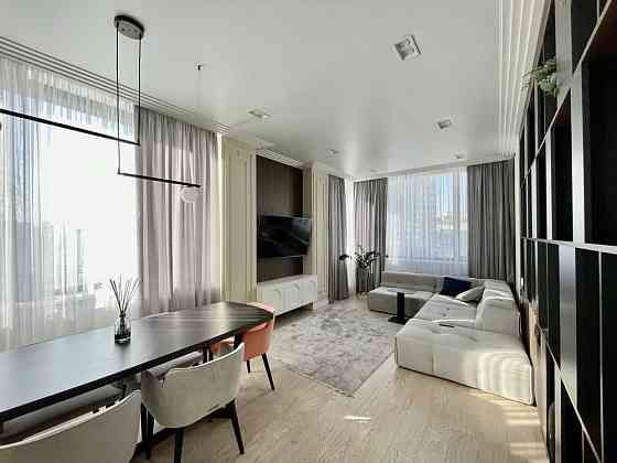 Продаж трикімнатної квартири у ЖК Chicago central house!! Киев