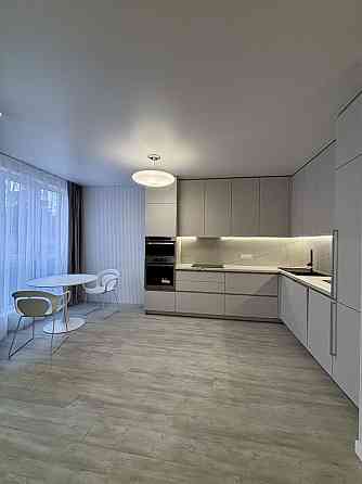 Неймовірна двокімнатна квартира з дорогим ремонтом! Центральний парк! Ірпінь