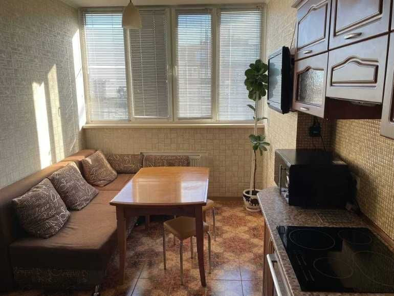 1 комн.,  ремонт, мебель ЖМ Радужный 1 Лиманка - изображение 2