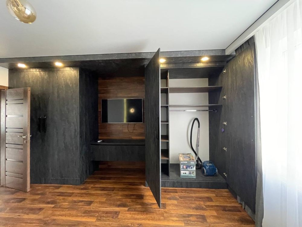 СТОМЕТРІВКА! 2-кімнатна ,Центр ,Ратуша ,Бастіон Ивано-Франковск - изображение 2