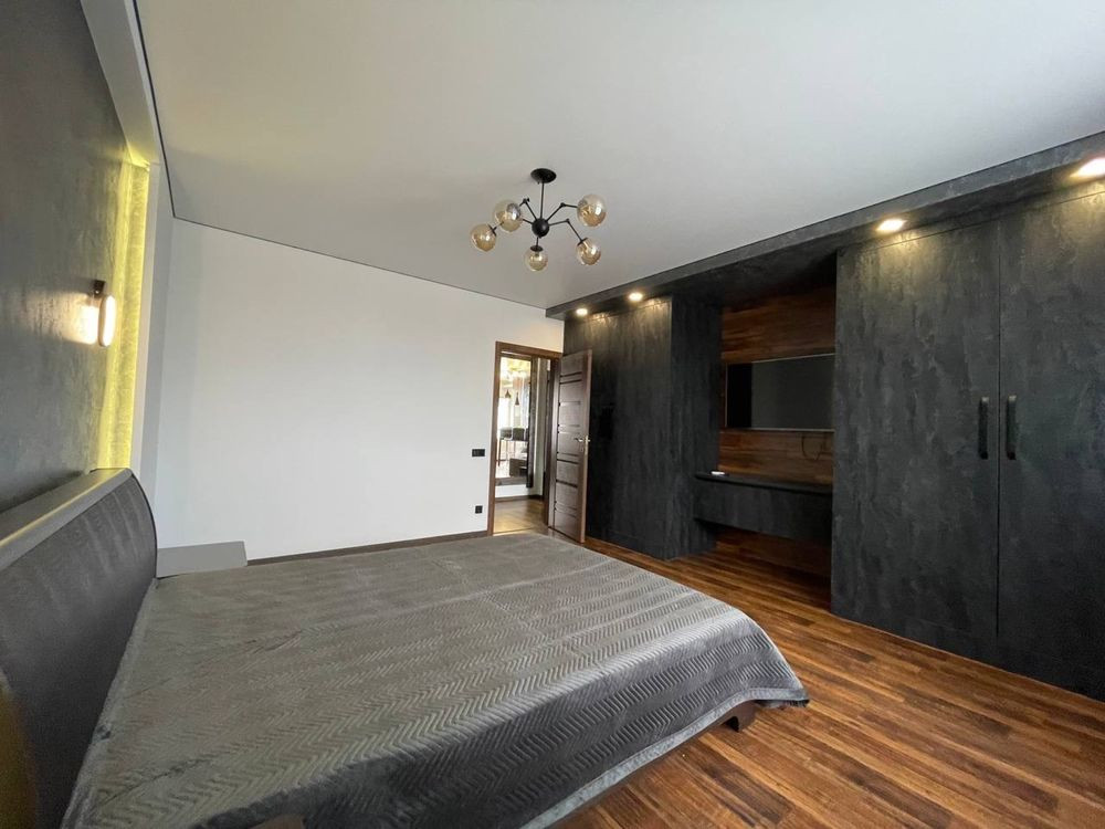 СТОМЕТРІВКА! 2-кімнатна ,Центр ,Ратуша ,Бастіон Ивано-Франковск - изображение 1