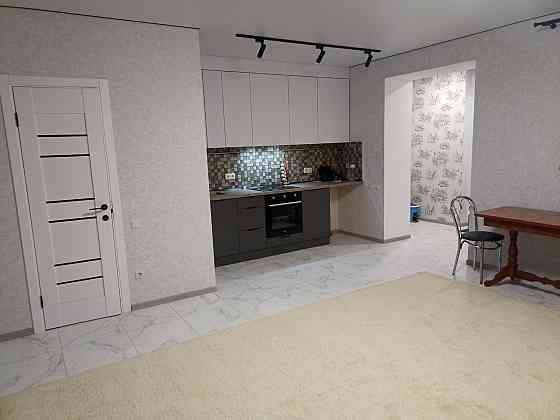 З двориком! Продаж 1к з двориком ЖК Петрівський квартал Софиевская Борщаговка