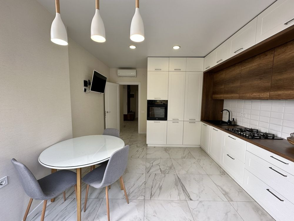 Оренда світлої, просторої квартири у новобудові Львів - зображення 2