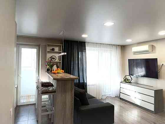 Сдам Реальную  1 комнатную на Пр Кирова- Поля - Центр Днепр