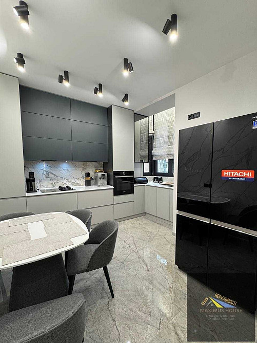 2-кімн. дизайнерська квартира в центрі Черновцы - изображение 4