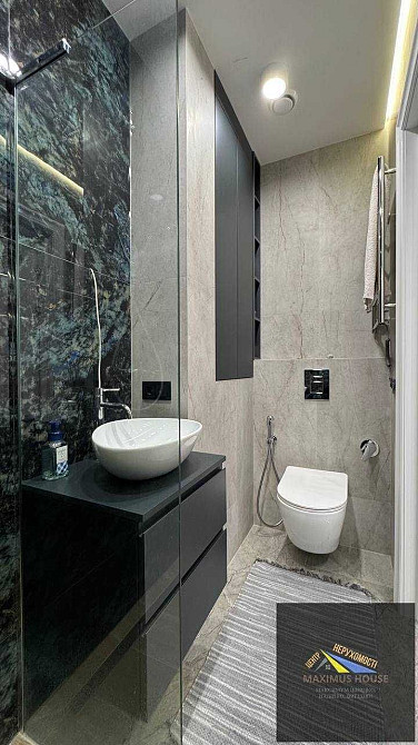 2-кімн. дизайнерська квартира в центрі Черновцы - изображение 7