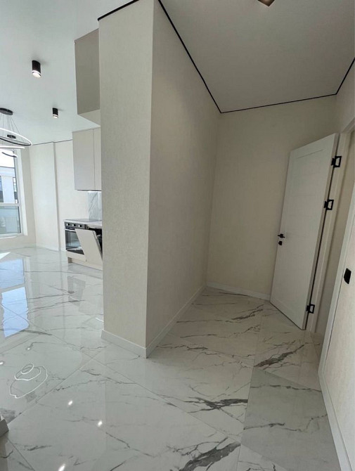 Неймовірно світла однокімнатна з новим ремонтом! Центральний парк! Ірпінь - зображення 4