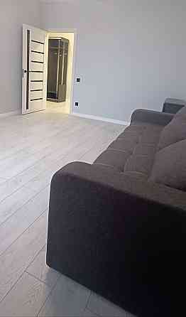 Перша здача сучасноі квартири на Заболотного 15В Киев