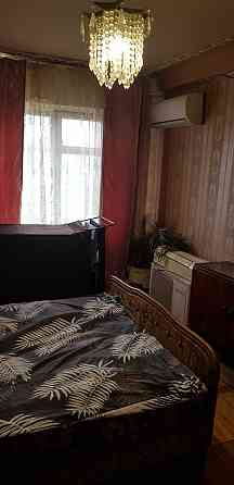 Святошинський р-н, вул. Героїв Космосу 1Б; 2 кмн. 39000$, Без комісії. Киев