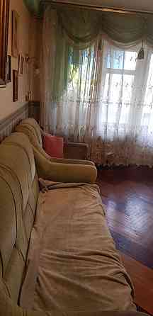 Святошинський р-н, вул. Героїв Космосу 1Б; 2 кмн. 39000$, Без комісії. Киев