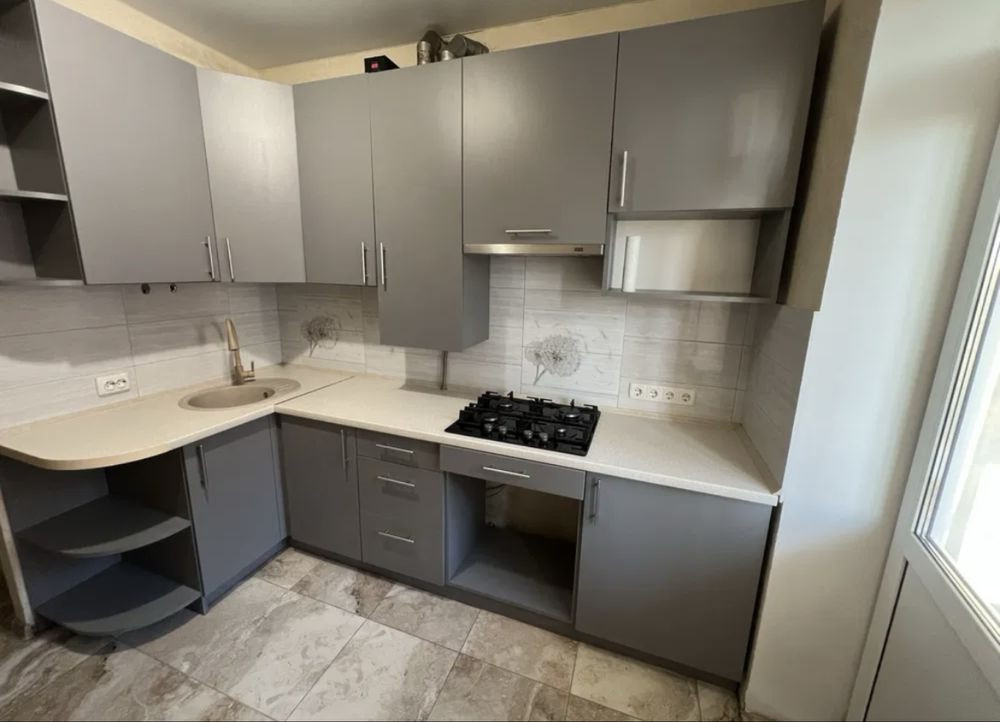 Центр міста! Квартира з ремонтом, мінімальне оформлення! Ірпінь - зображення 1