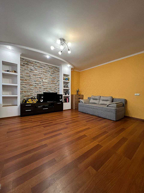 Продам затишну  3-кімнатну квартиру! Ровно - изображение 1