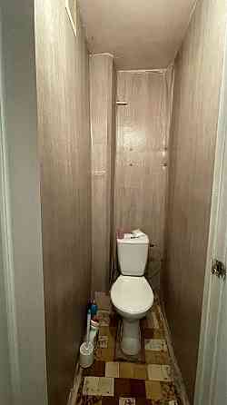 Дарницька площа, Пражська Киев