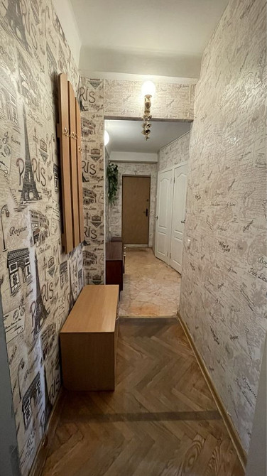 Дарницька площа, Пражська Киев - изображение 2