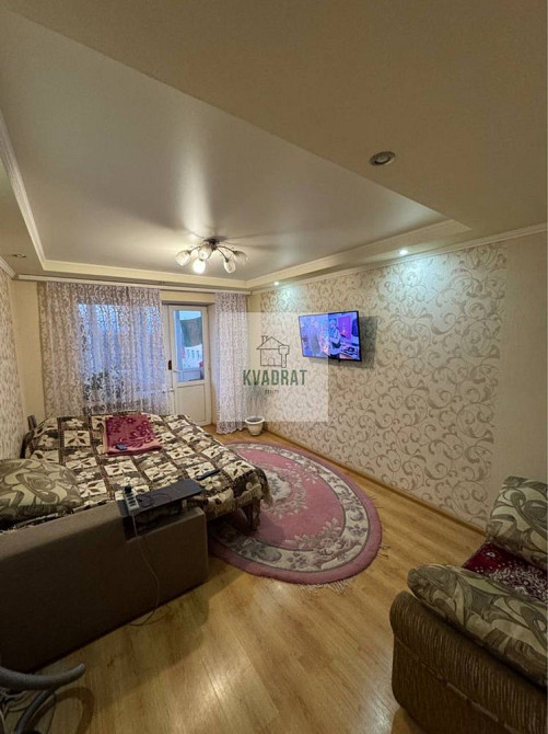 Продам затишну 2-х кімнатну квартиру з хорошим доглянутим ремонтом Каменец-Подольский - изображение 1