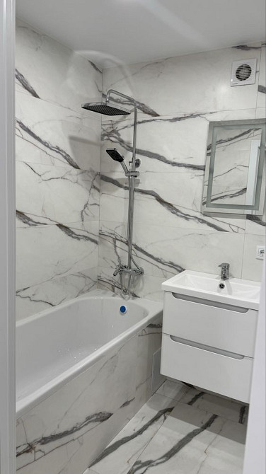 Є-оселя  1 кімнатна дизайнерська кв. з автономним опален . Власник Черкаси - зображення 6