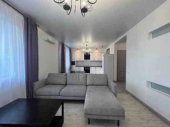 Продаж просторої євро-двокімнатної квартири Подільський район. Киев