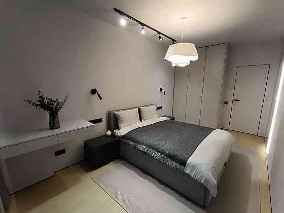 Простора 1но кімнатна в центрі міста ЖК Фемелі Плаза Ивано-Франковск