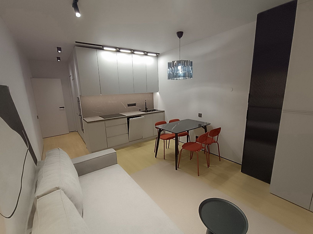 Простора 1но кімнатна в центрі міста ЖК Фемелі Плаза Івано-Франківськ - зображення 3