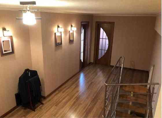 Трикімнатна квартира в новобудові 2007року Львів