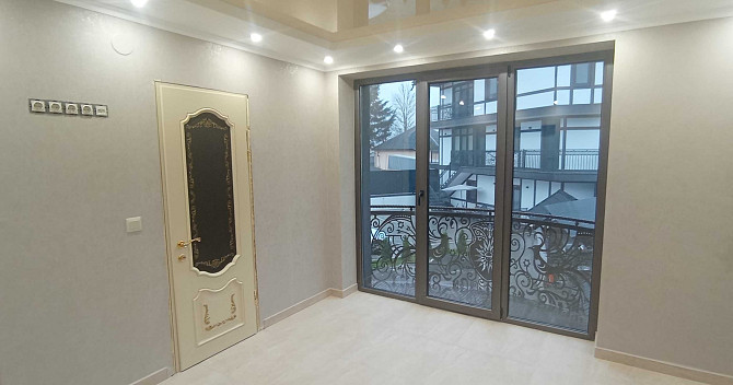 Нова двох кімнатна квартира на курорте Поляна Закарпатської області Ясна Поляна - зображення 3