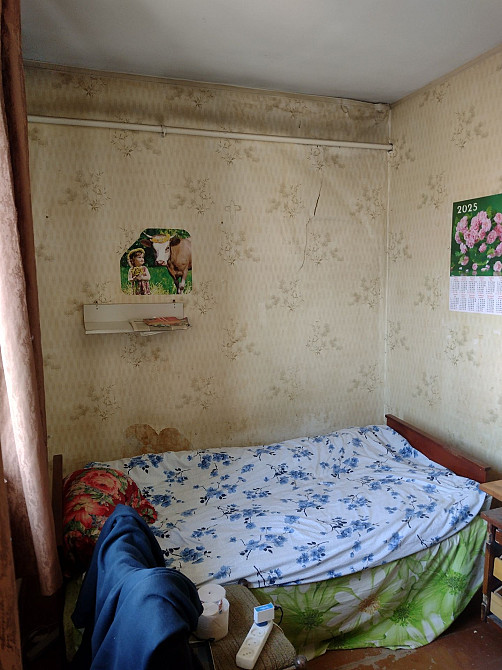 На  ЖД, від власника, 4-х кімнатна ,ізольовані, можна під хостел. Тор Черкаси - зображення 4