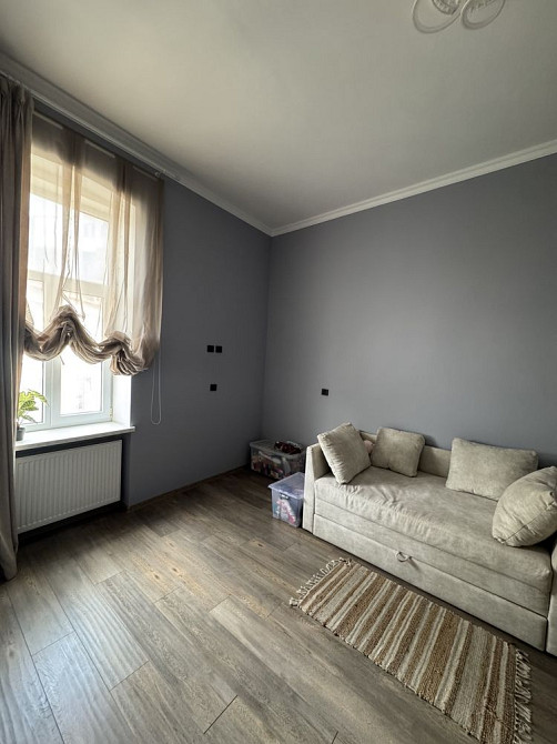 Продається простора 2-х кімнатна квартира, площа Філармонії Черновцы - изображение 7