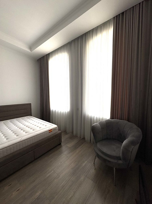 Продається простора 2-х кімнатна квартира, площа Філармонії Черновцы - изображение 3