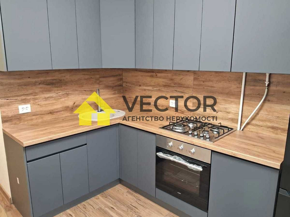 Двокімнатна квартира р-н Алмазний з Ремонтом 6/9 поверх Полтава - зображення 1