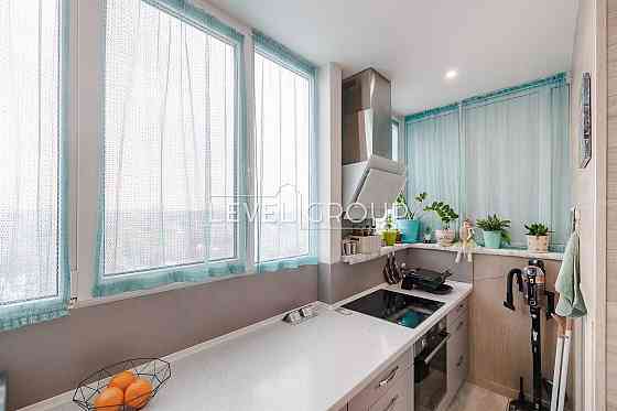 Продаж 2к квартири (61,4 м2) з ремонтом в ЖК Вишиванка, Паркове місто Киев