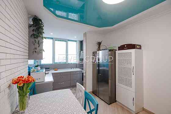 Продаж 2к квартири (61,4 м2) з ремонтом в ЖК Вишиванка, Паркове місто Киев