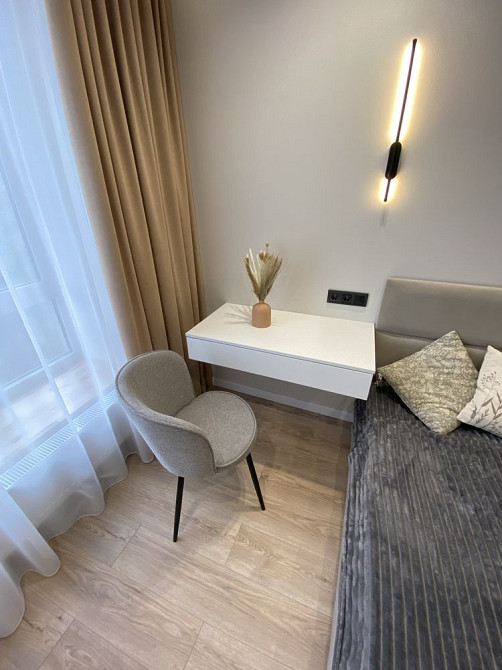 Однокімнатна квартира з дизайнерським ремонтом біля Центрального парку Ірпінь - зображення 5