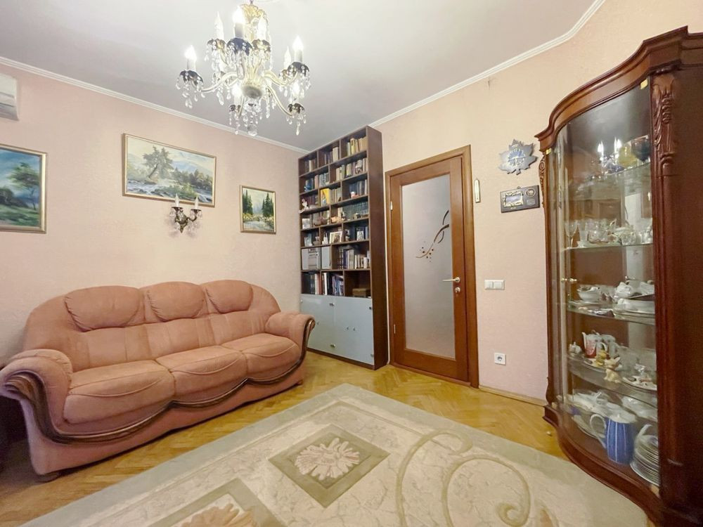 Поділ Поштова Площа вул. Ігорівська 16 продаж квартири 2 кім 56м Киев - изображение 4