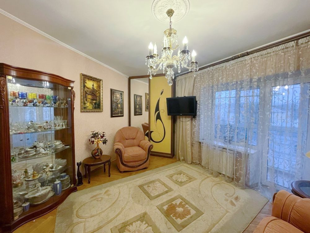 Поділ Поштова Площа вул. Ігорівська 16 продаж квартири 2 кім 56м Киев - изображение 2