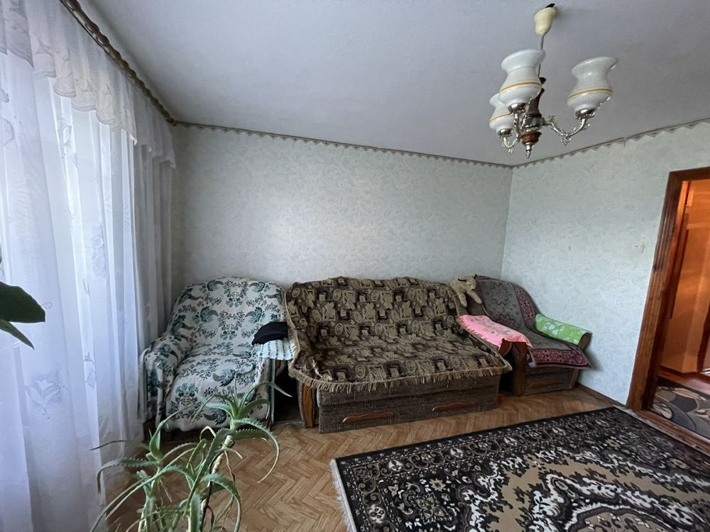 Продаж просторої 4-кімнатної квартири. Цегла. Житловий стан. Гречани Хмельницкий - изображение 3