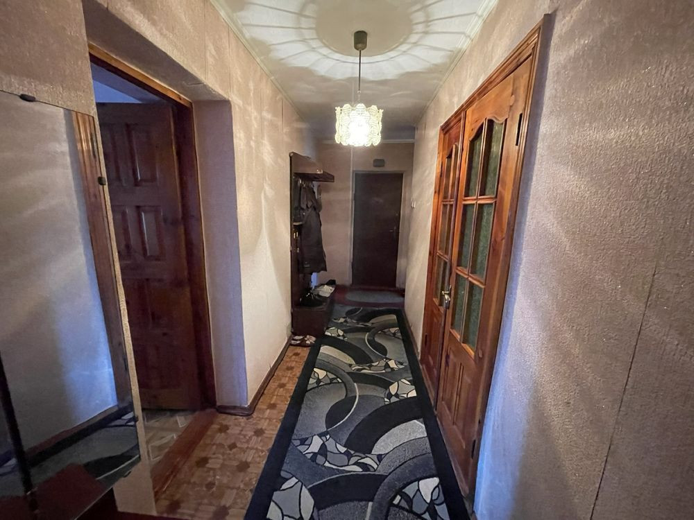 Продаж просторої 4-кімнатної квартири. Цегла. Житловий стан. Гречани Хмельницкий - изображение 2