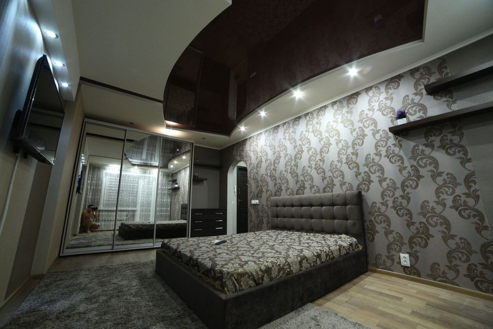 Продам 1 ком. кв. левый берег 11 мкр., Кам`янське (Запорізька обл.) - зображення 1