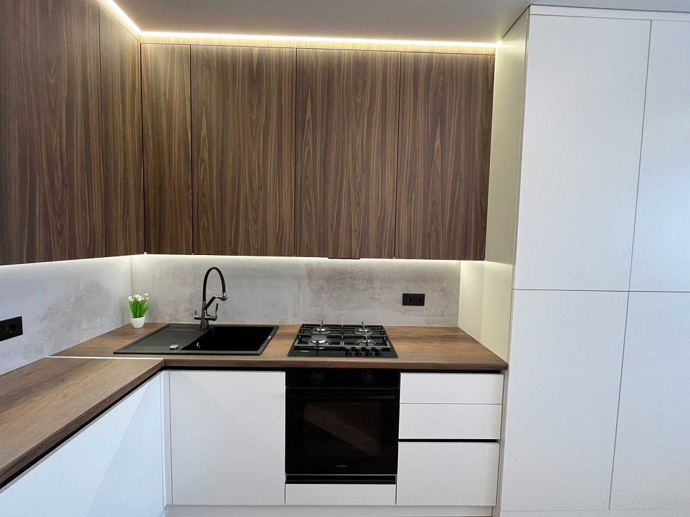 Однокімнатна квартира з сучасним дизайнерським ремонтом Хмельницкий - изображение 2