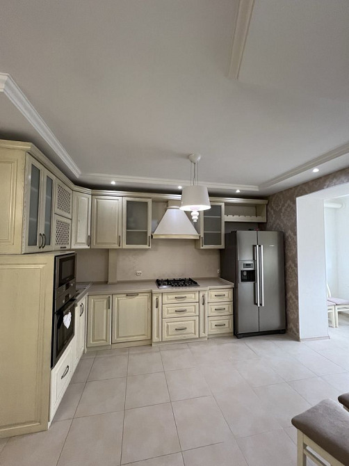 Квартира з коморою в обжитій новобудові з ремонтом та меблями Івано-Франківськ - зображення 5