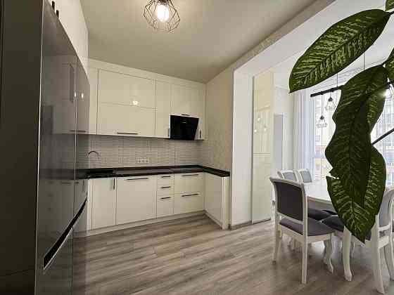 Велика затишна 3к квартира Львівський Маєток Софиевская Борщаговка