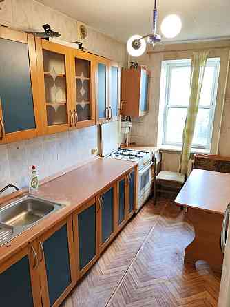 Код44Продам 3к квартиру в кирпичном доме в районе Дома мебели Одесса