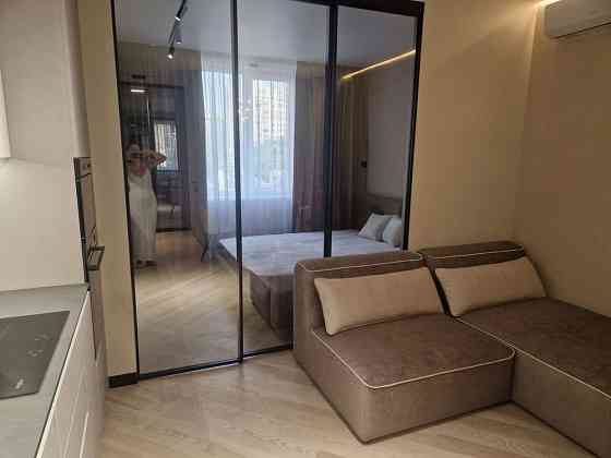 Продам кв-ру з дизайн.ремонтом 46 м. ЖК Delmar Новопечерські Липки Киев