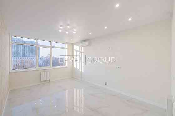 Продаж 1 кім-на квартира 42м2 Дарницький район 87000$ Киев